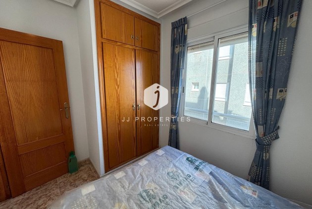 Resale - Apartment / flat -
Torrevieja - Playa del Cura