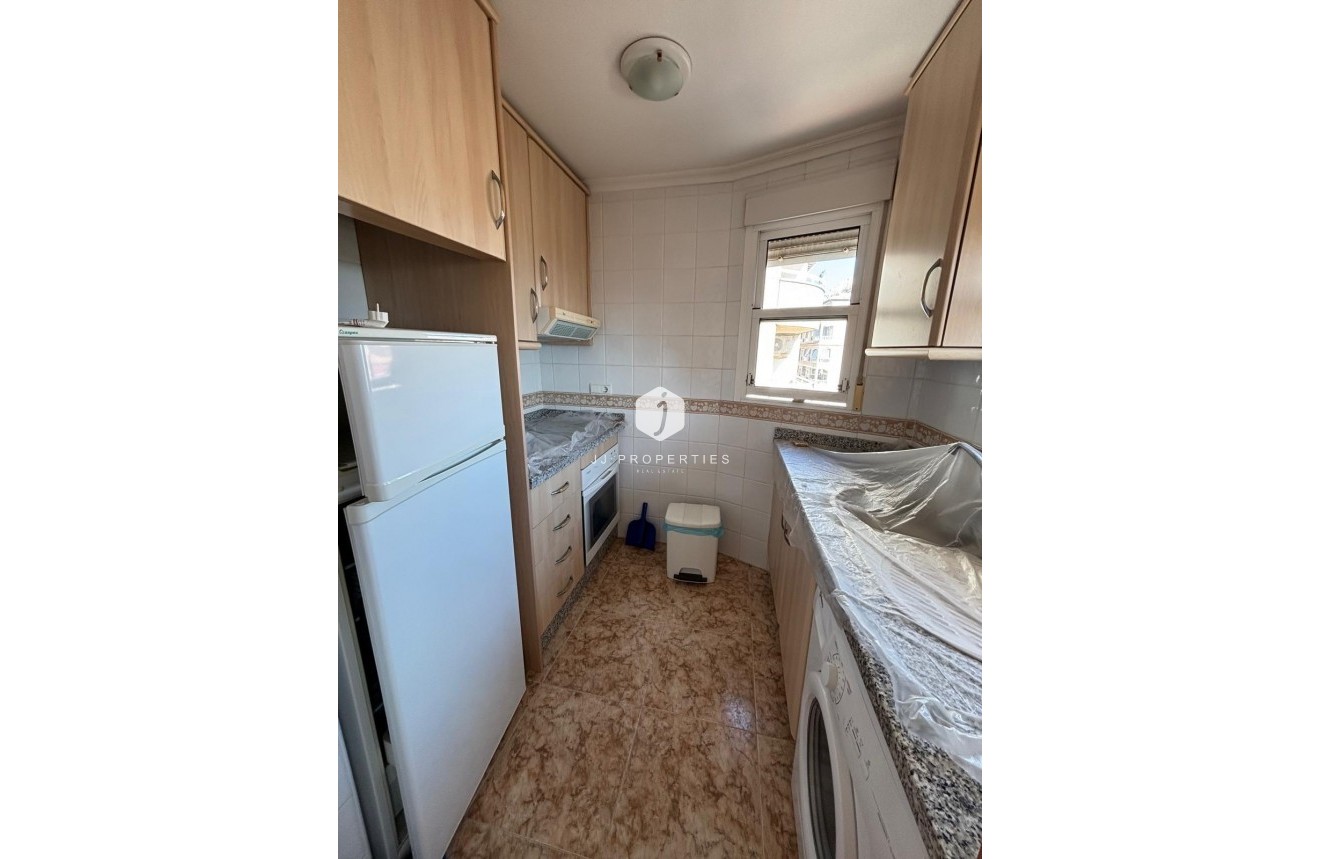 Resale - Apartment / flat -
Torrevieja - Playa del Cura