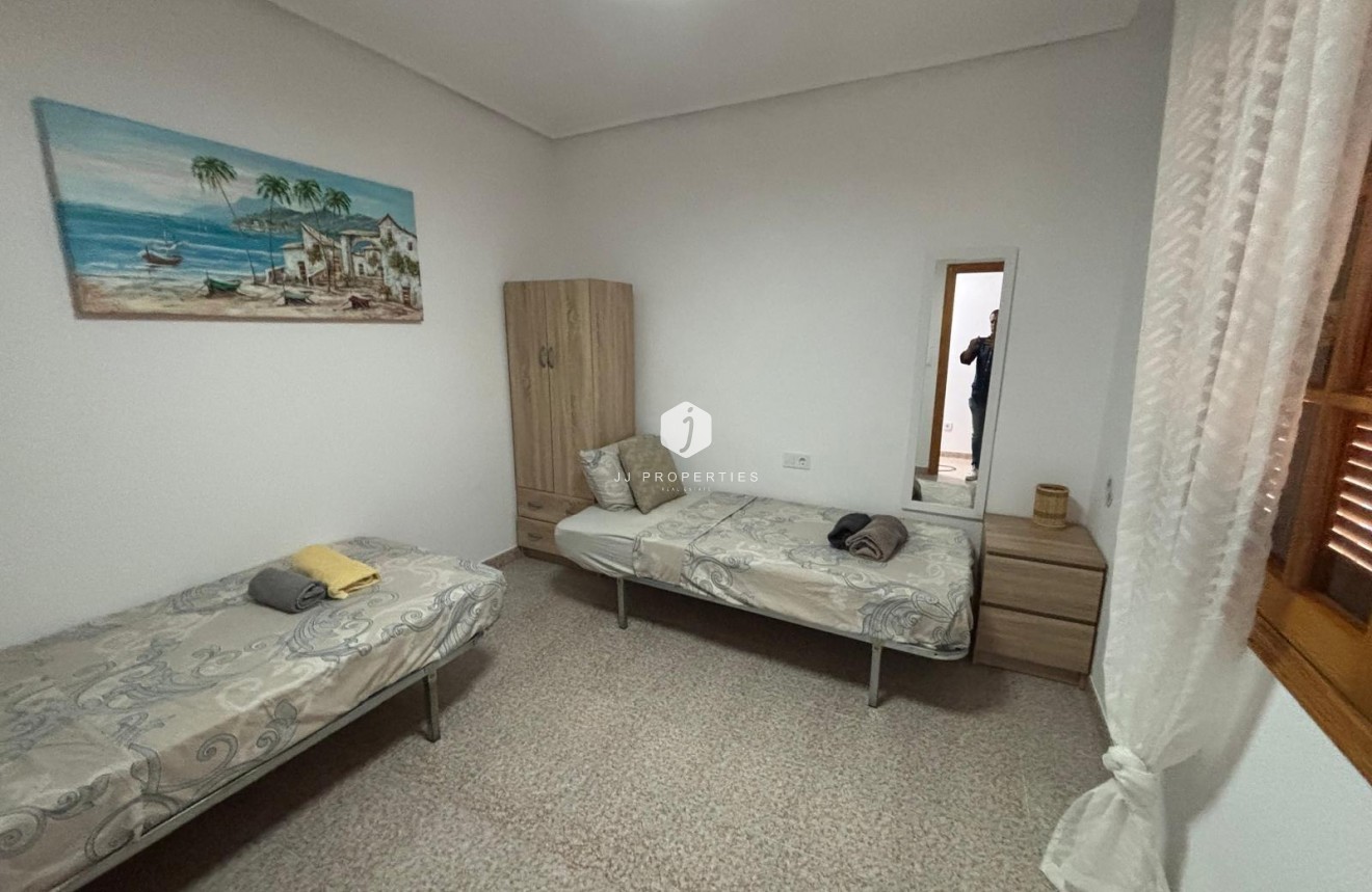 Resale - Apartment / flat -
Torrevieja - Los Frutales