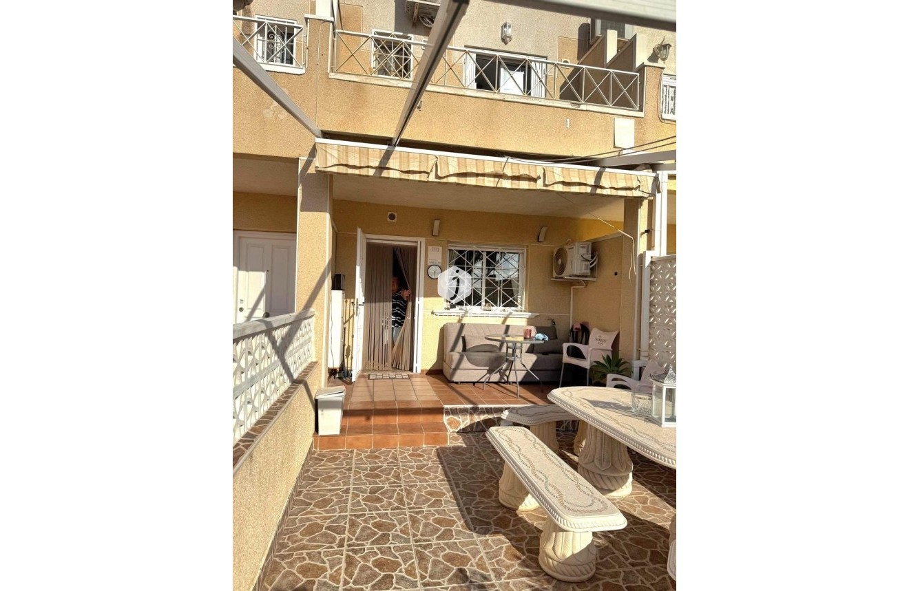 Resale - Duplex -
Torrevieja - Torreblanca