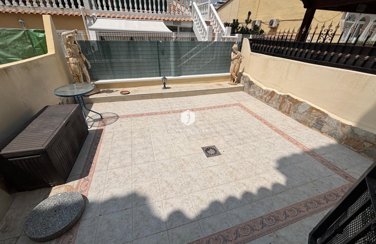 Resale - Duplex -
Orihuela Costa - Los Almendros-la Florida