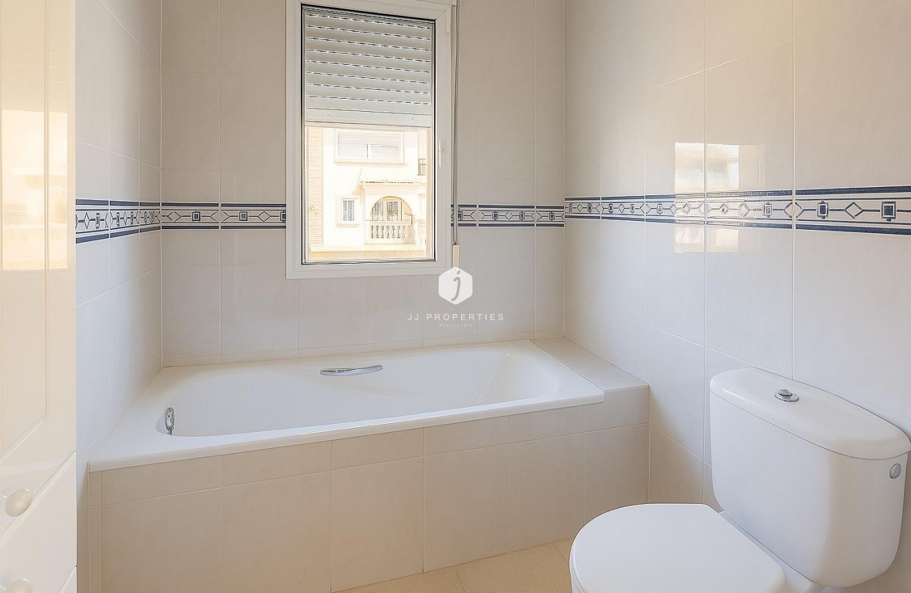 Resale - Duplex -
Orihuela Costa - Los Almendros-la Florida