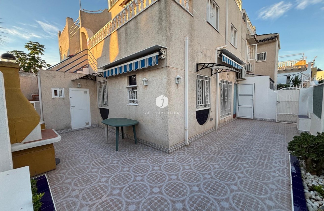 Resale - Chalet -
Torrevieja - Carrefour