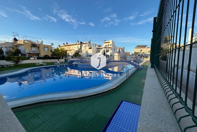 Resale - Chalet -
Torrevieja - Carrefour