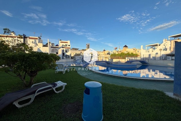 Resale - Chalet -
Torrevieja - Carrefour