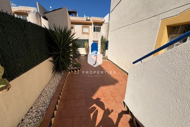Resale - Bungalow -
Torrevieja