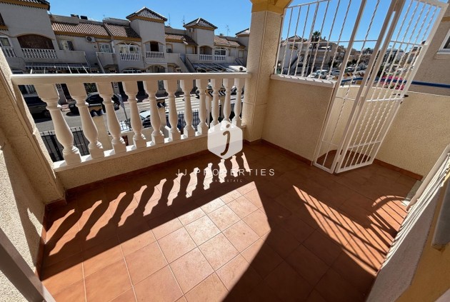 Resale - Bungalow -
Torrevieja