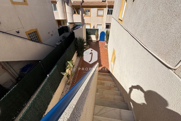 Resale - Bungalow -
Torrevieja