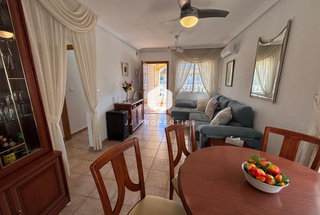 Resale - Bungalow -
Torrevieja