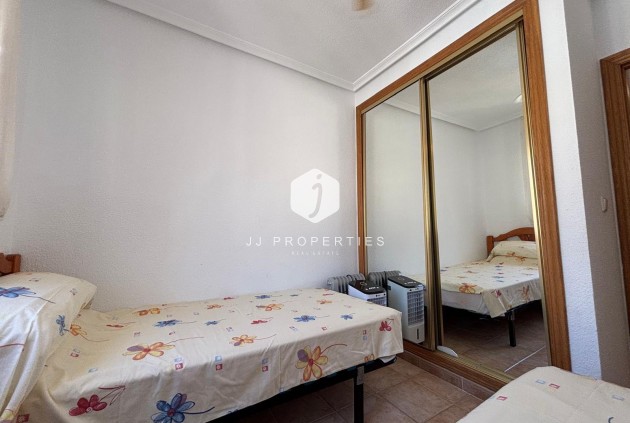 Resale - Bungalow -
Torrevieja