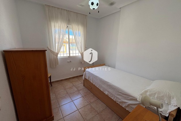 Resale - Bungalow -
Torrevieja