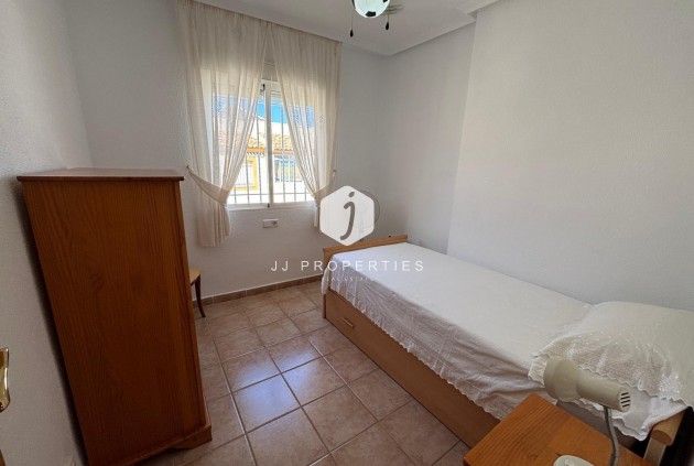 Resale - Bungalow -
Torrevieja