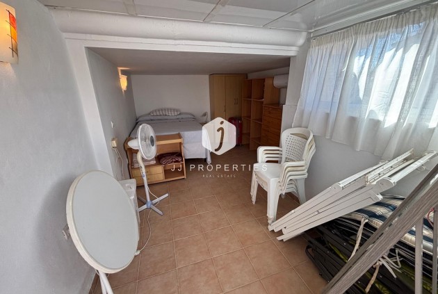 Resale - Bungalow -
Torrevieja