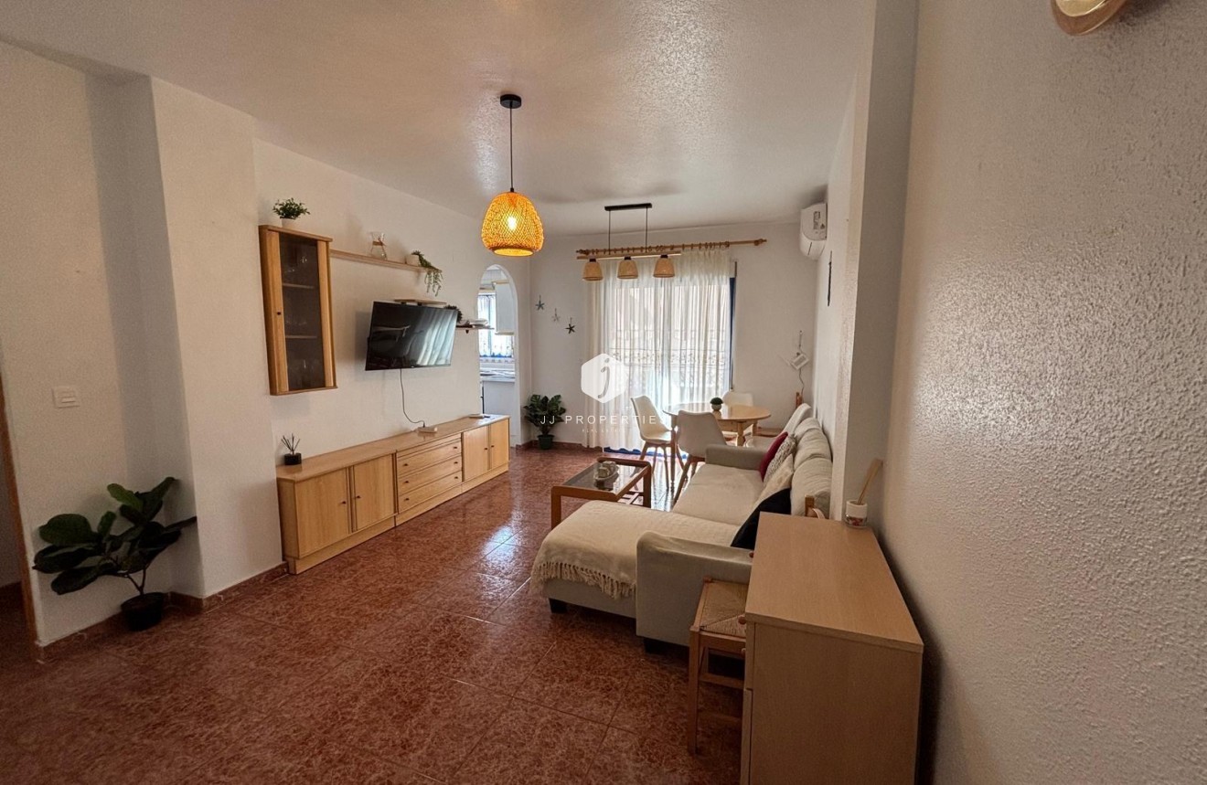 Resale - Apartment / flat -
Torrevieja - Playa de los Locos
