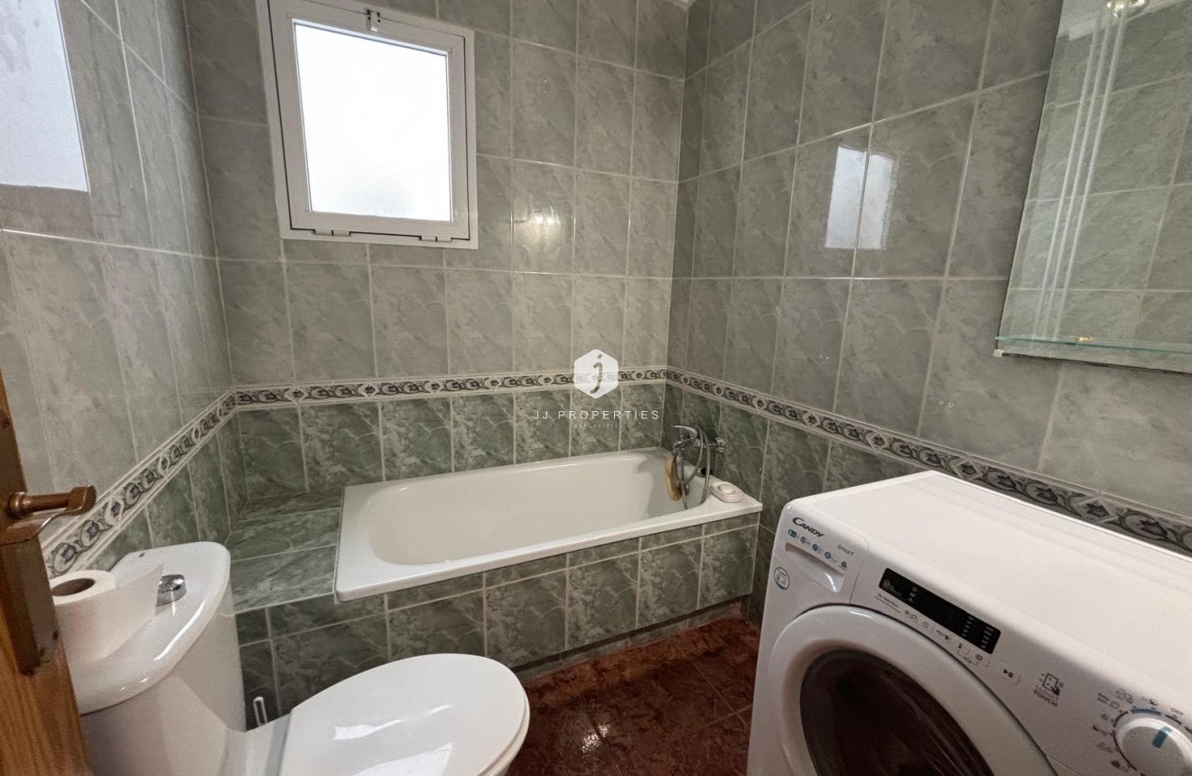 Resale - Apartment / flat -
Torrevieja - Playa del Cura