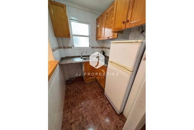 Resale - Apartment / flat -
Torrevieja - Playa del Cura