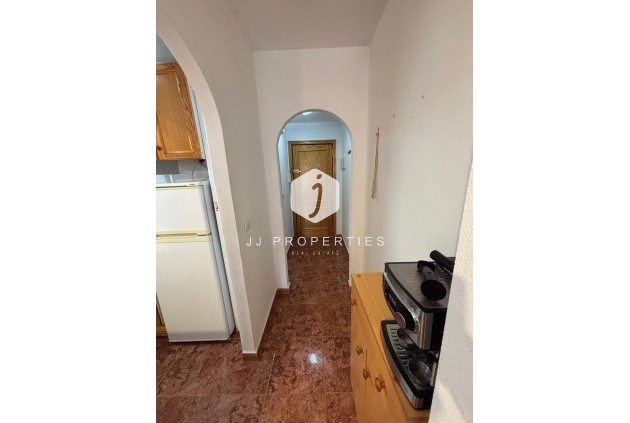 Resale - Apartment / flat -
Torrevieja - Playa del Cura