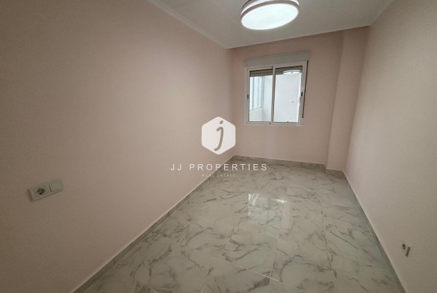 Resale - Penthouse -
Torrevieja - Acequion