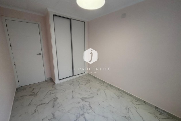 Resale - Penthouse -
Torrevieja - Acequion