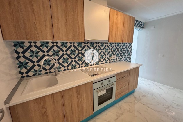 Resale - Penthouse -
Torrevieja - Acequion