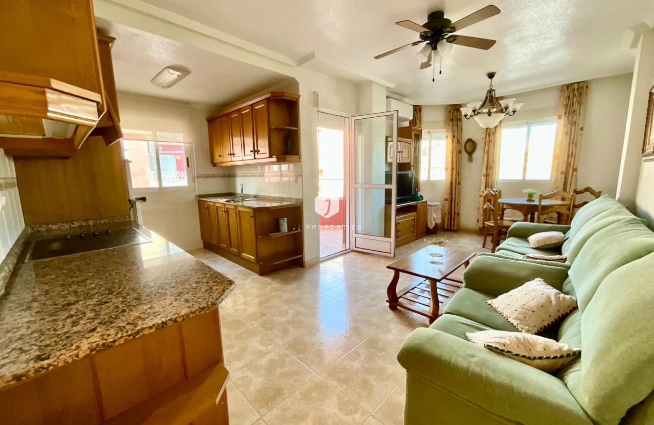 Resale - Apartment / flat -
Torrevieja - PARQUE DE LAS NACIONES