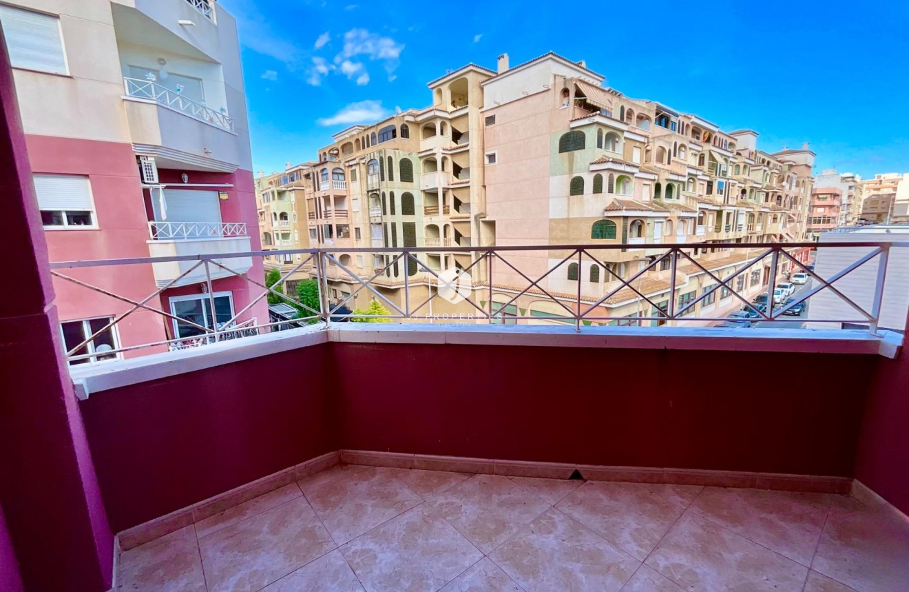 Resale - Apartment / flat -
Torrevieja - PARQUE DE LAS NACIONES