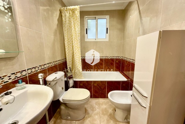 Resale - Apartment / flat -
Torrevieja - PARQUE DE LAS NACIONES