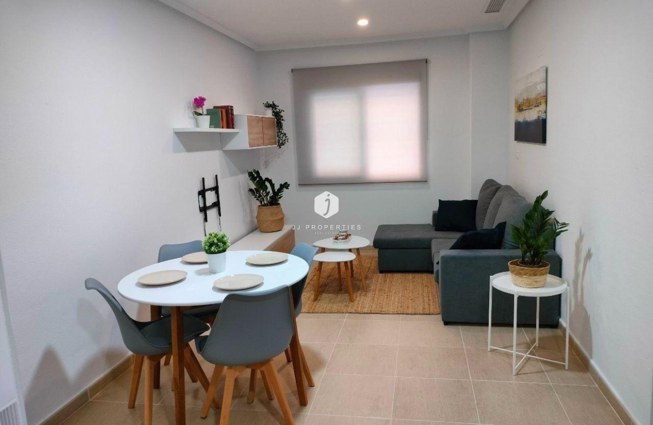 Resale - Apartment / flat -
Torrevieja - Playa de los Locos