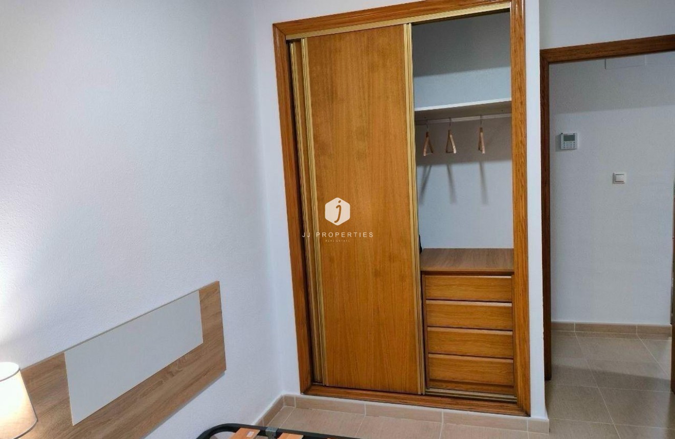 Resale - Apartment / flat -
Torrevieja - Playa de los Locos