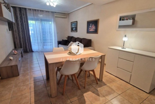 Resale - Chalet -
Torrevieja - Torreblanca