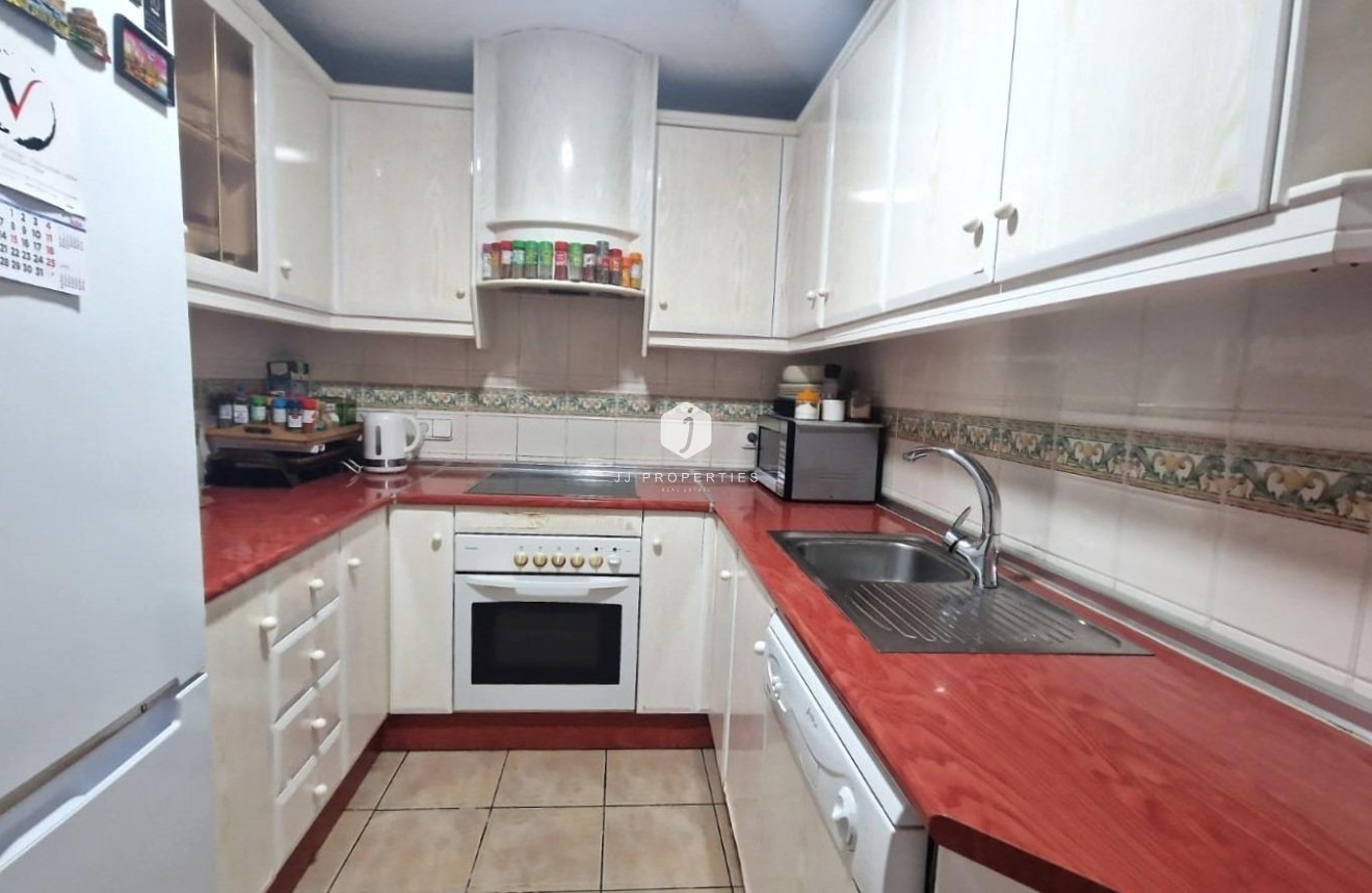 Resale - Chalet -
Torrevieja - Torreblanca