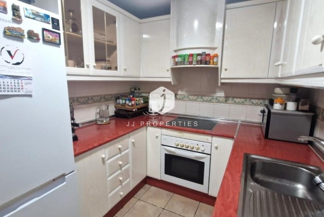 Resale - Chalet -
Torrevieja - Torreblanca