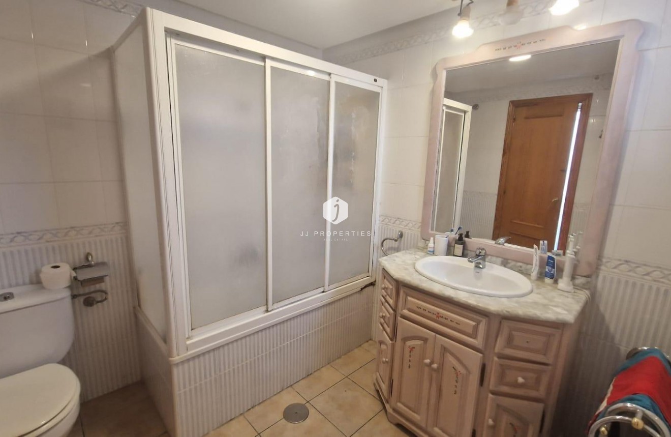 Resale - Chalet -
Torrevieja - Torreblanca