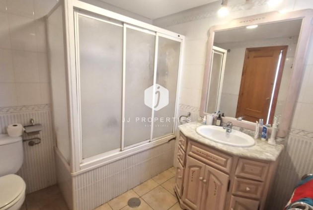 Resale - Chalet -
Torrevieja - Torreblanca