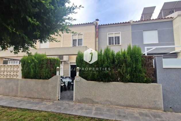 Resale - Chalet -
Torrevieja - Torreblanca