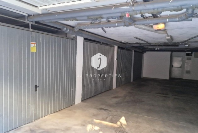 Resale - Chalet -
Torrevieja - Torreblanca