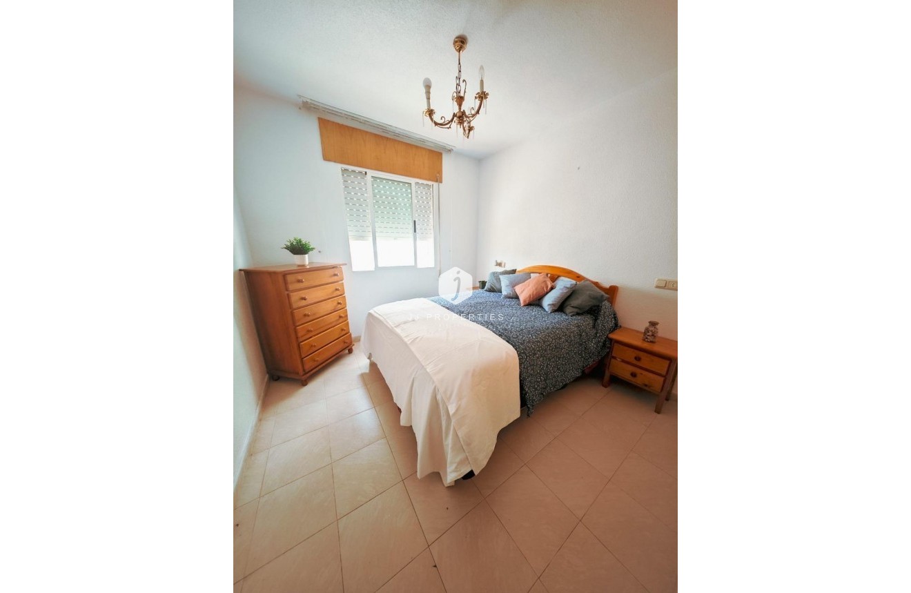Resale - Bungalow -
Torrevieja - Los Balcones - Los Altos del Edén