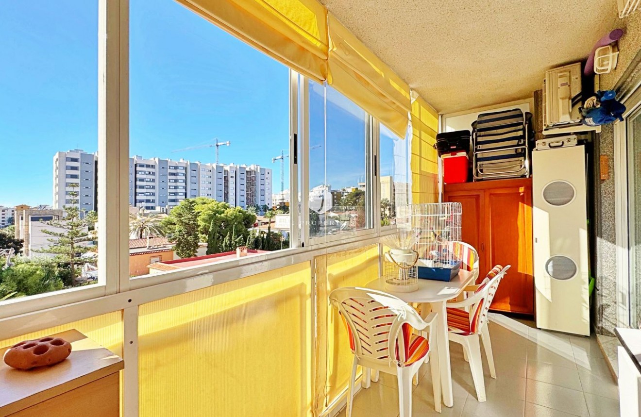 Resale - Apartment / flat -
Torrevieja - Costa Blanca