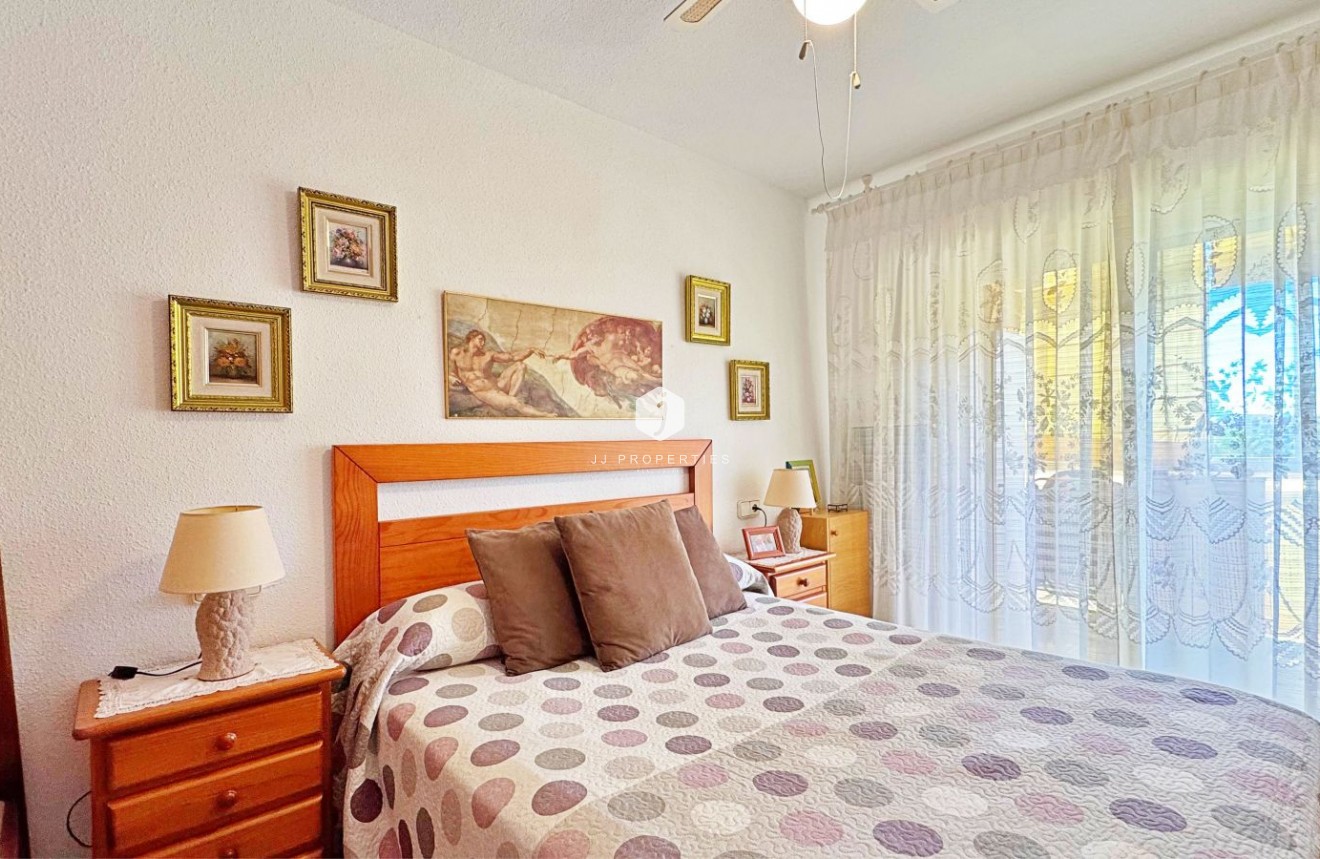 Resale - Apartment / flat -
Torrevieja - Costa Blanca