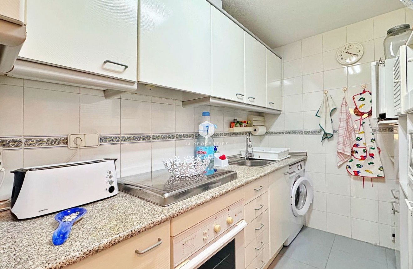 Resale - Apartment / flat -
Torrevieja - Costa Blanca