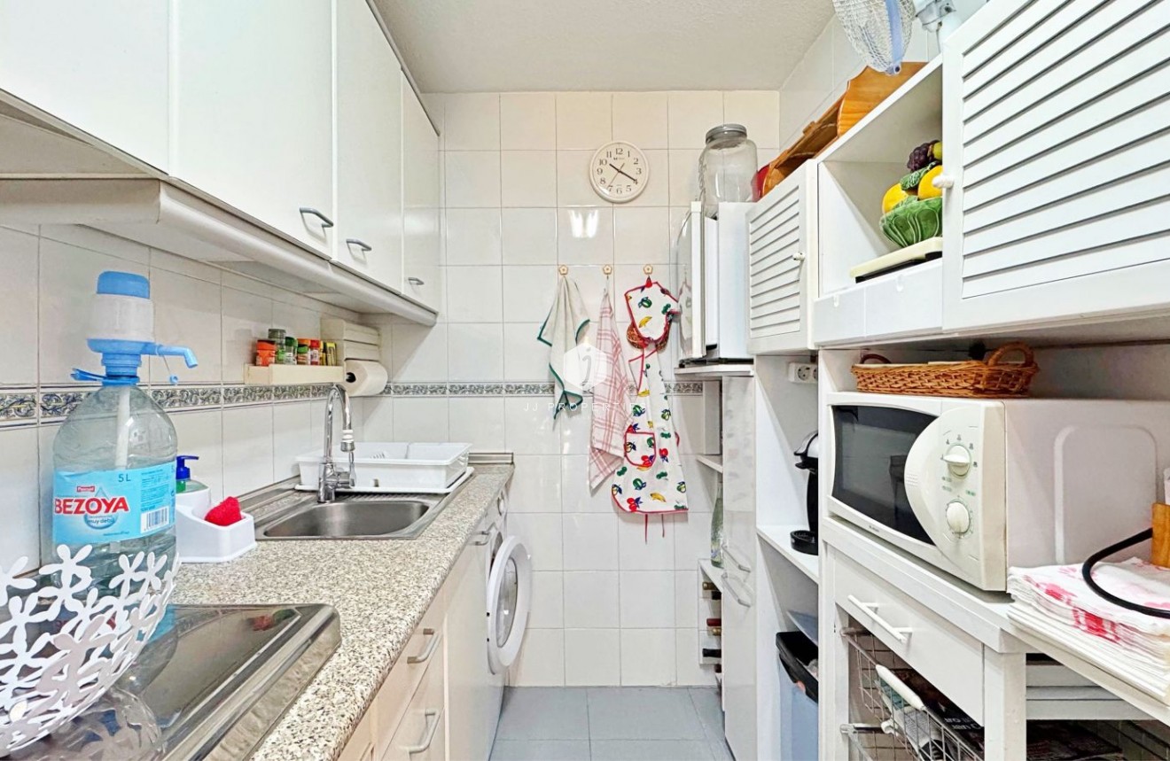 Resale - Apartment / flat -
Torrevieja - Costa Blanca