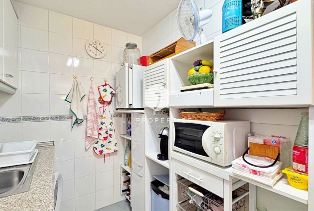 Resale - Apartment / flat -
Torrevieja - Costa Blanca