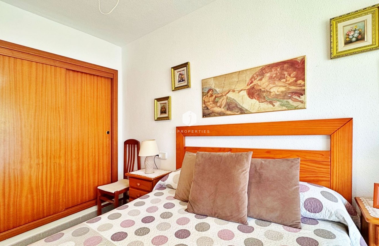 Resale - Apartment / flat -
Torrevieja - Costa Blanca