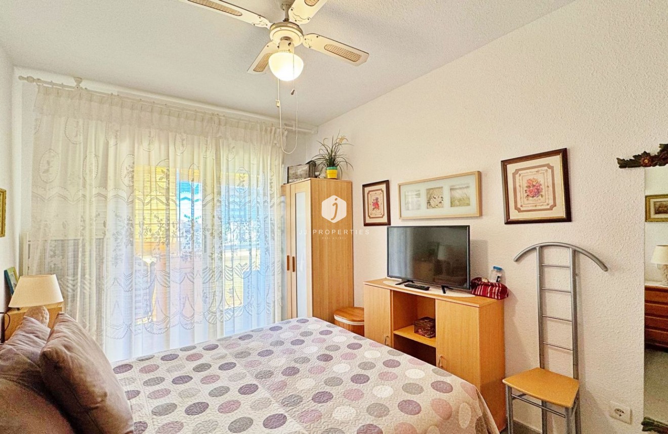 Resale - Apartment / flat -
Torrevieja - Costa Blanca