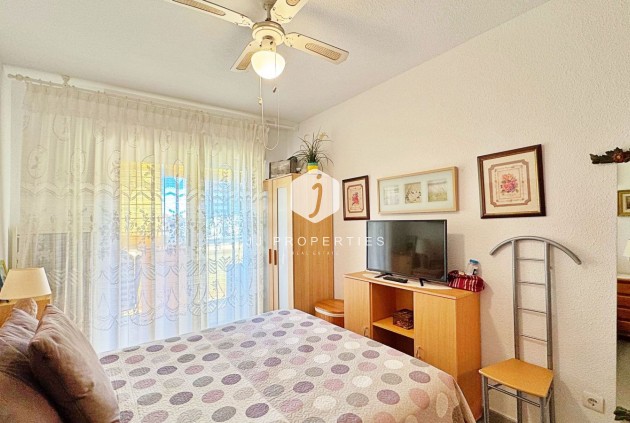 Resale - Apartment / flat -
Torrevieja - Costa Blanca