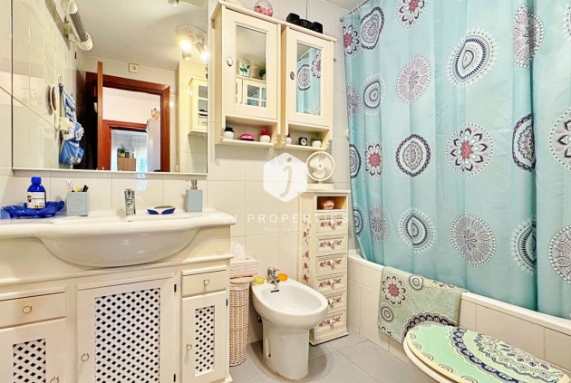 Resale - Apartment / flat -
Torrevieja - Costa Blanca