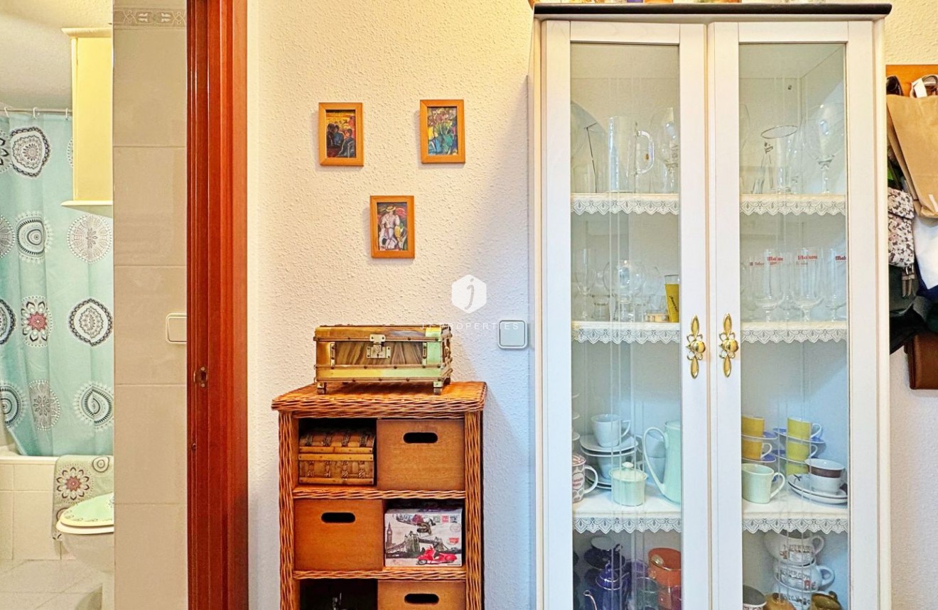 Resale - Apartment / flat -
Torrevieja - Costa Blanca