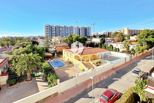 Resale - Apartment / flat -
Torrevieja - Costa Blanca