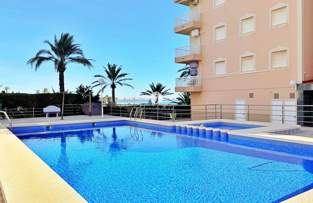 Resale - Apartment / flat -
Torrevieja - Costa Blanca