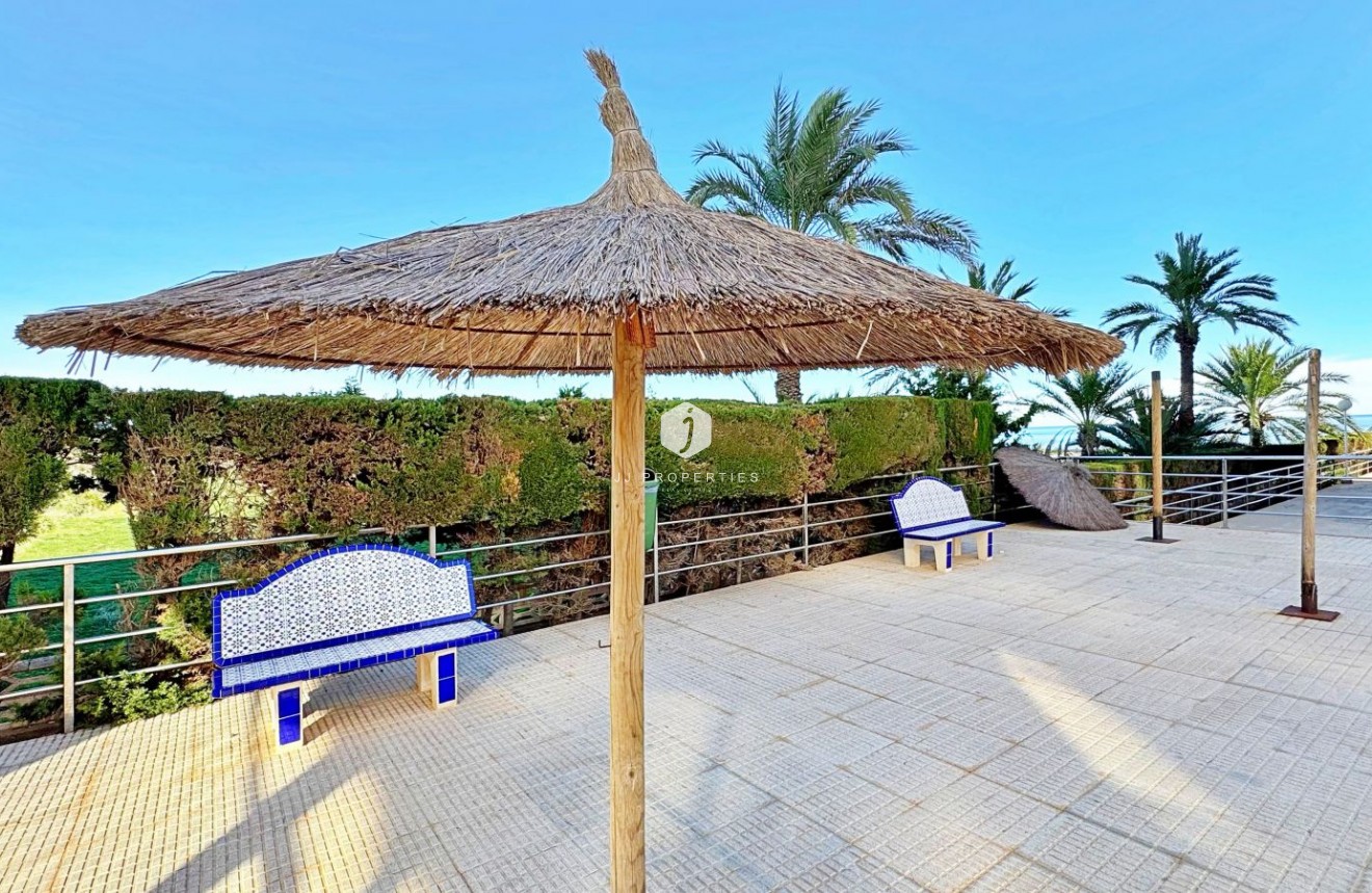 Resale - Apartment / flat -
Torrevieja - Costa Blanca